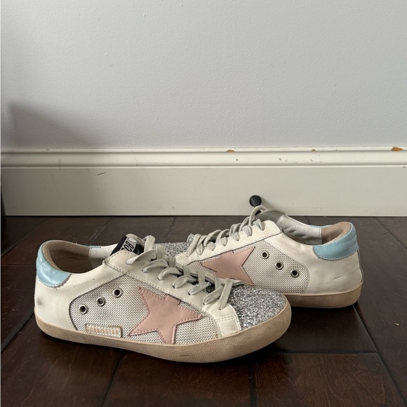 GOLDEN GOOSES - Picture 2 of 3